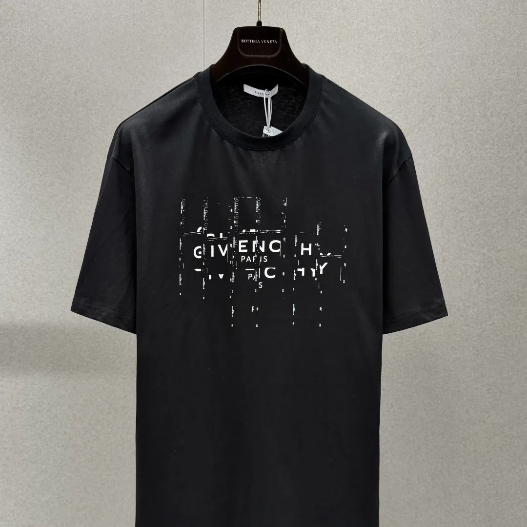 Men's T-Shirts GIVENCHY 17677806