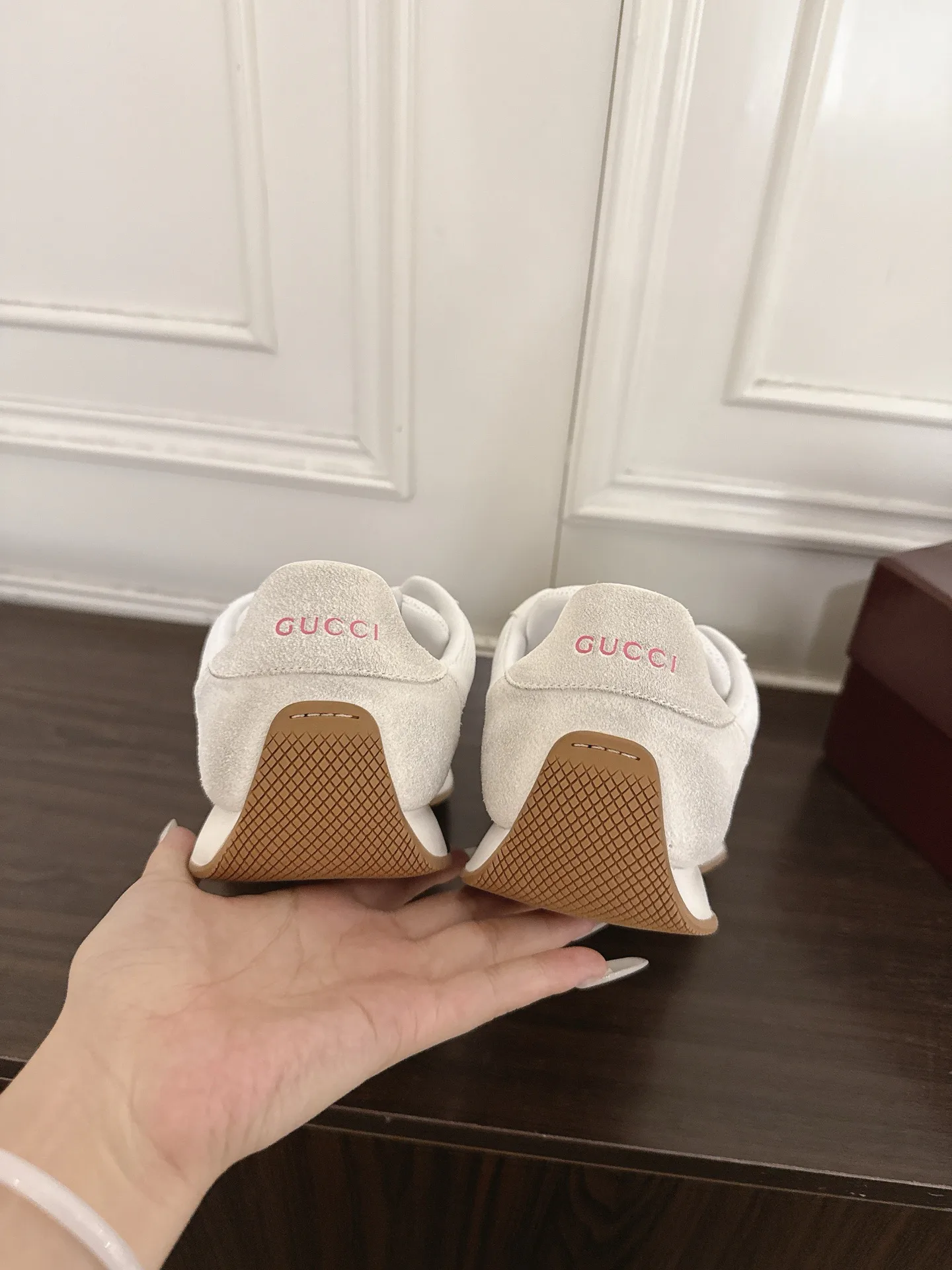 Women's Sneakers GUCCI 17946890
