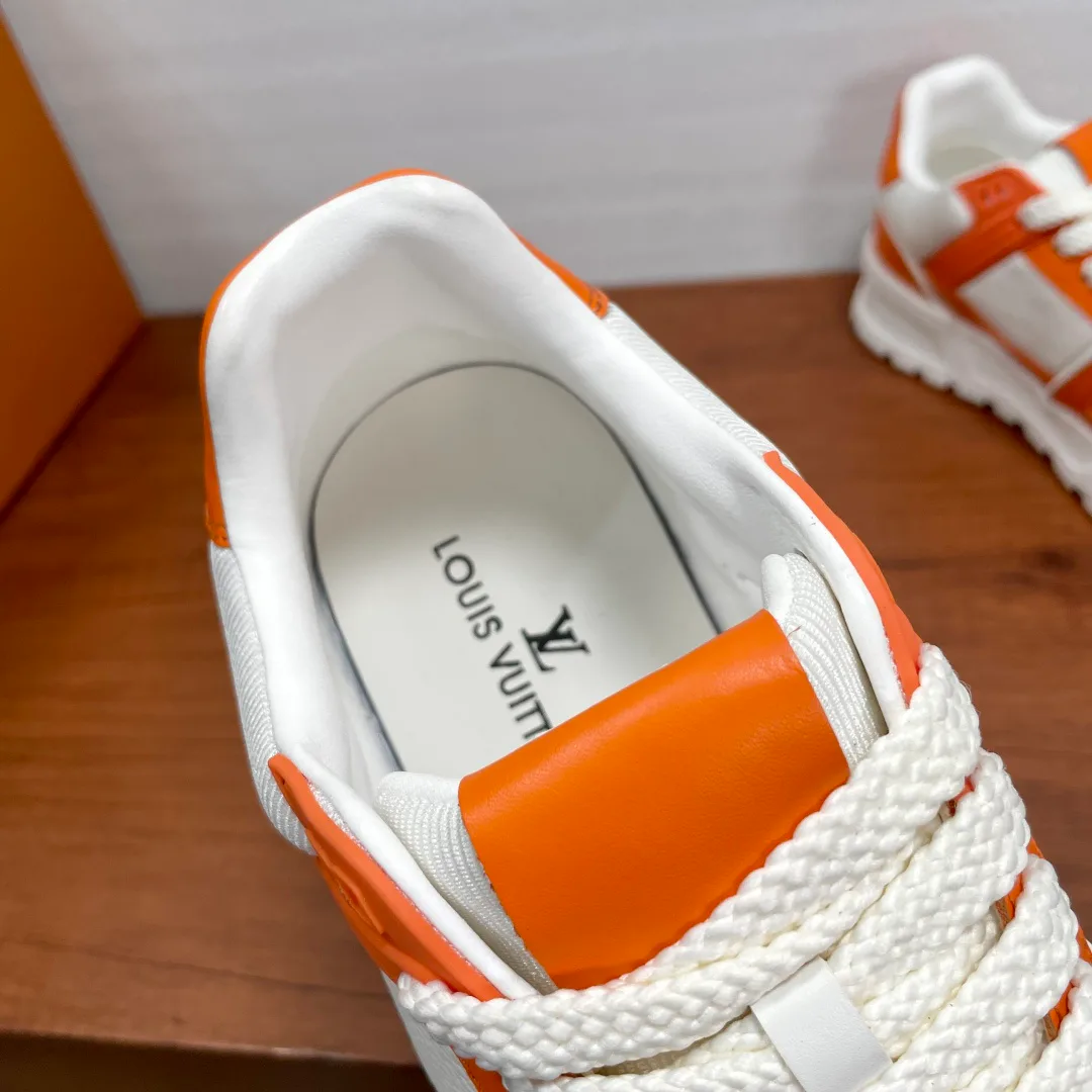 Men's Sneakers LOUIS VUITTON 17542423