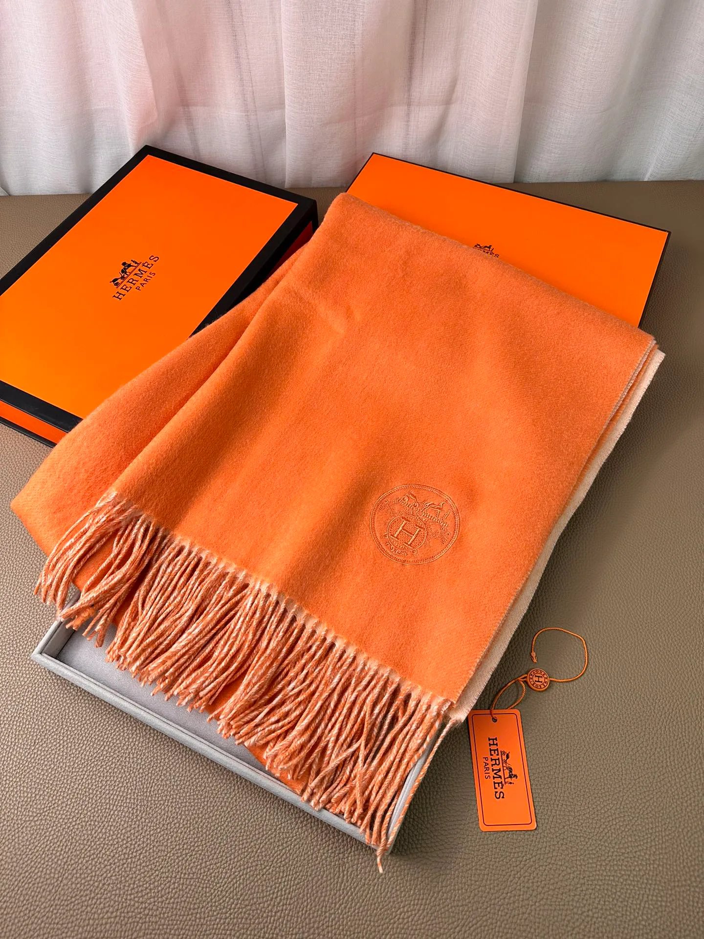 Scarves HERMES 18105097