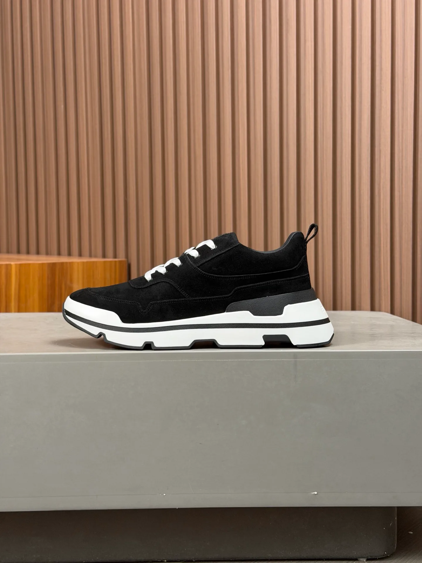 Men's Sneakers HERMES 18116578