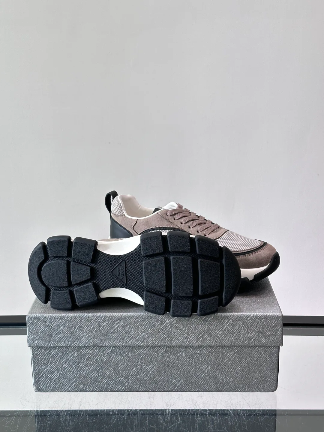 Men's Sneakers PRADA 18102767