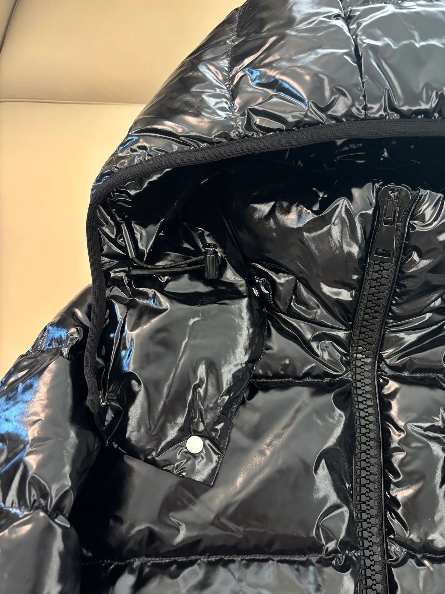 Women's Jackets And Down Jackets MONCLER 18468708