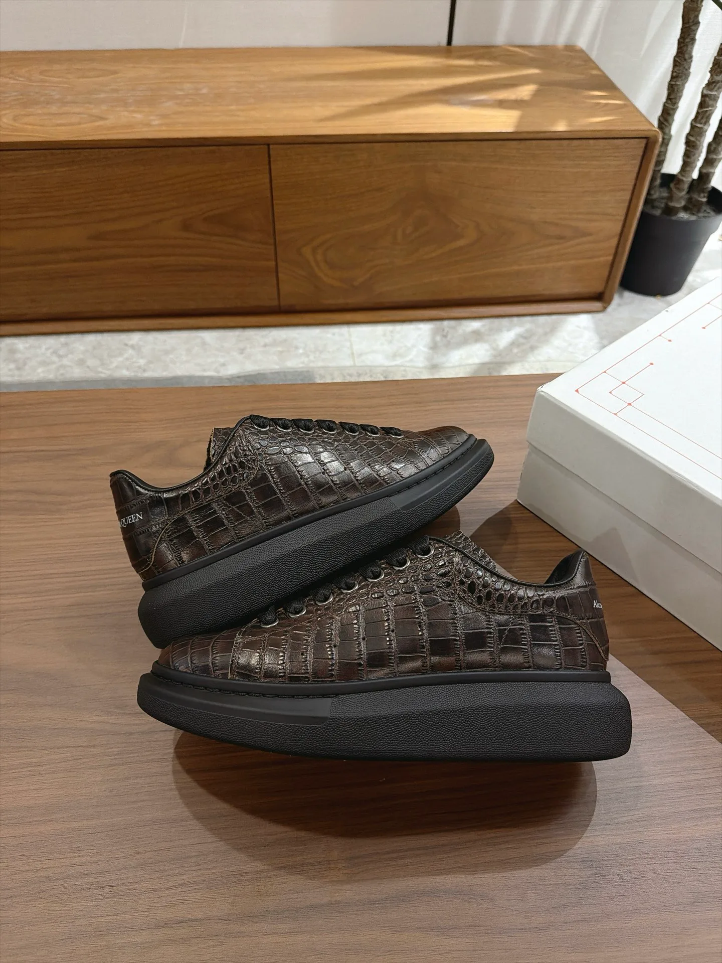 Women's Sneakers ALEXANDER MCQUEEN 18159796