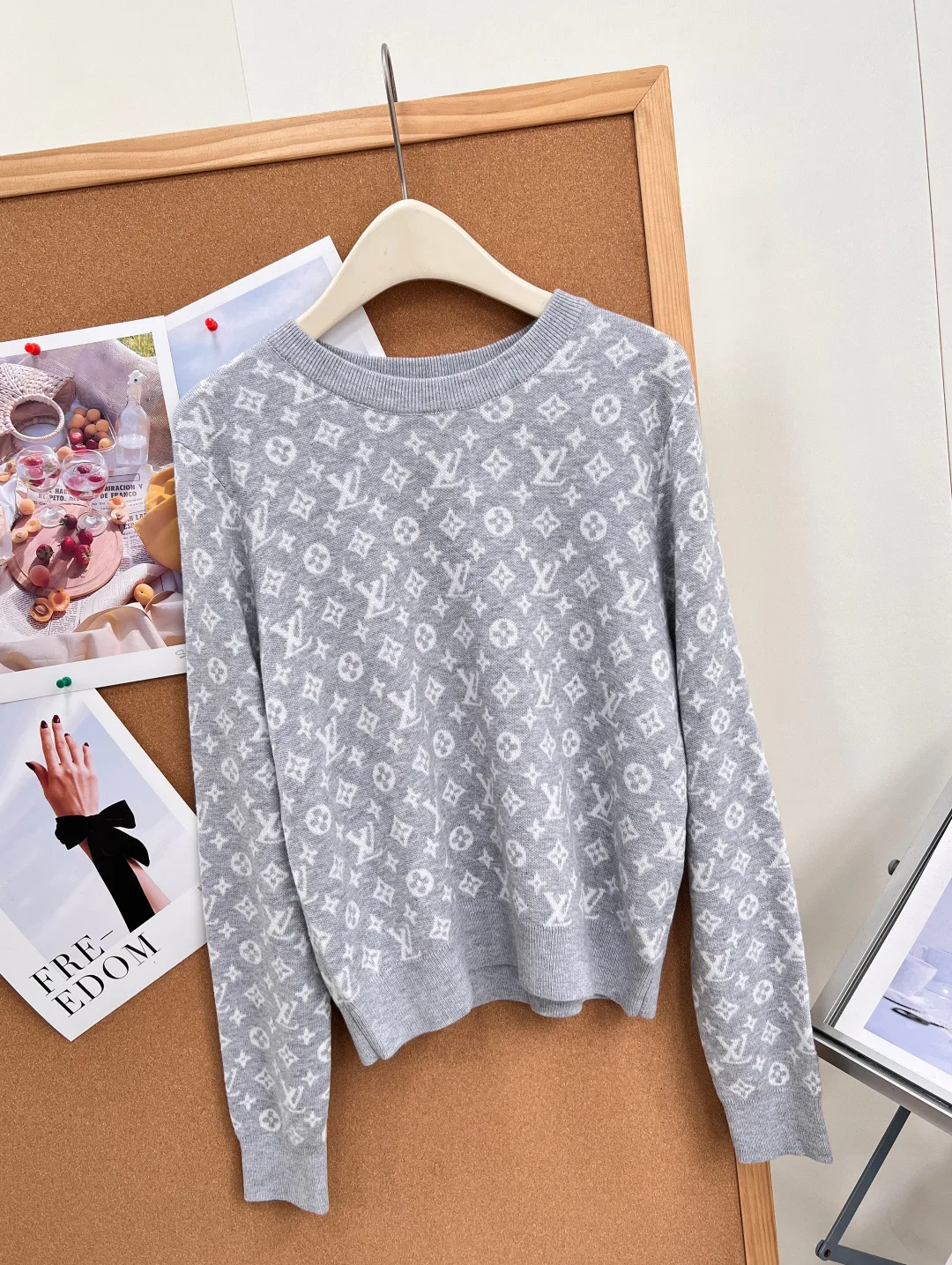 Women's Jumpers And Sweaters LOUIS VUITTON 18030942