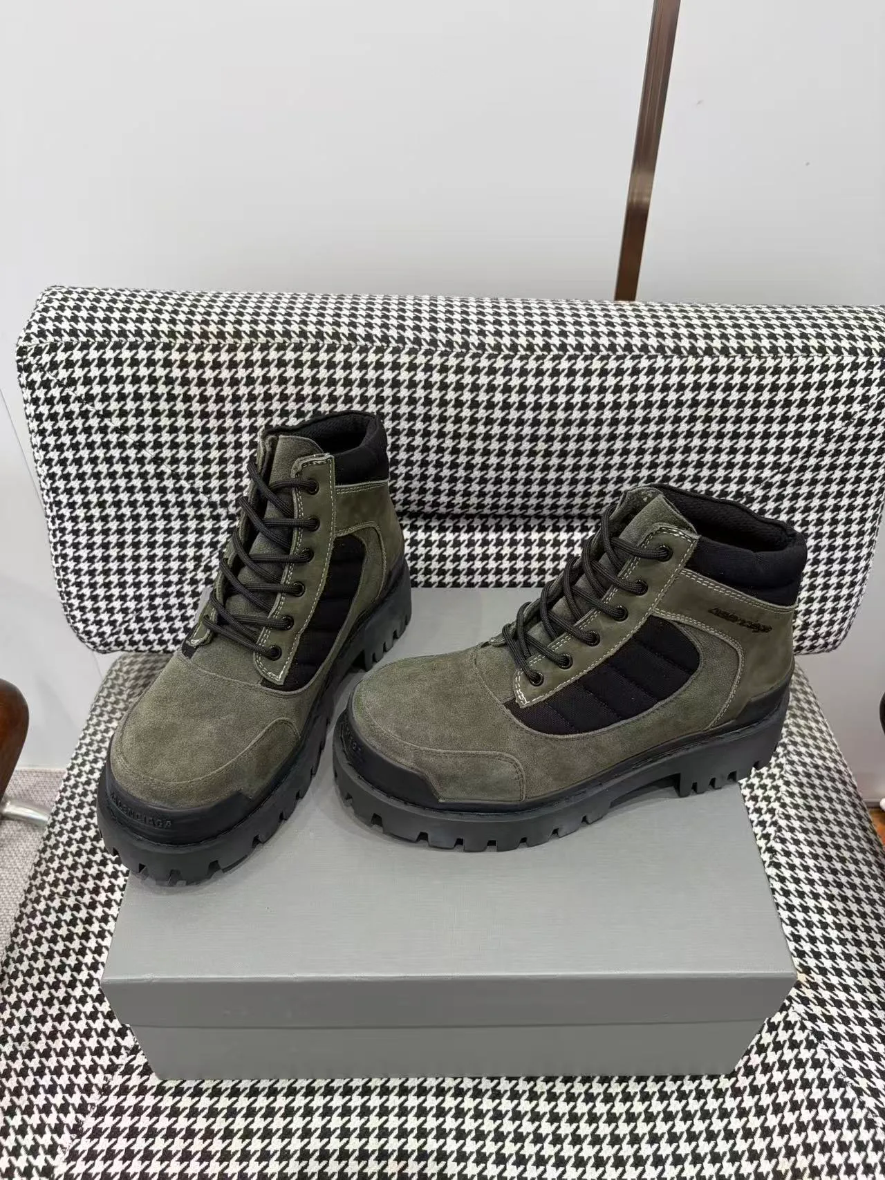 Men's Ankle Boots BALENCIAGA 17954901
