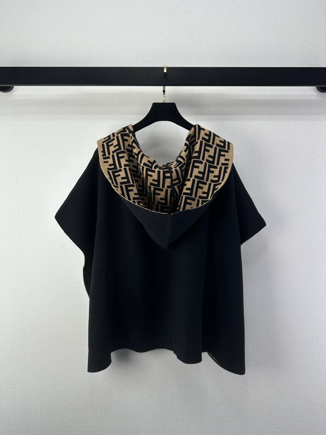 Women's Jumpers And Sweaters FENDI 17953715