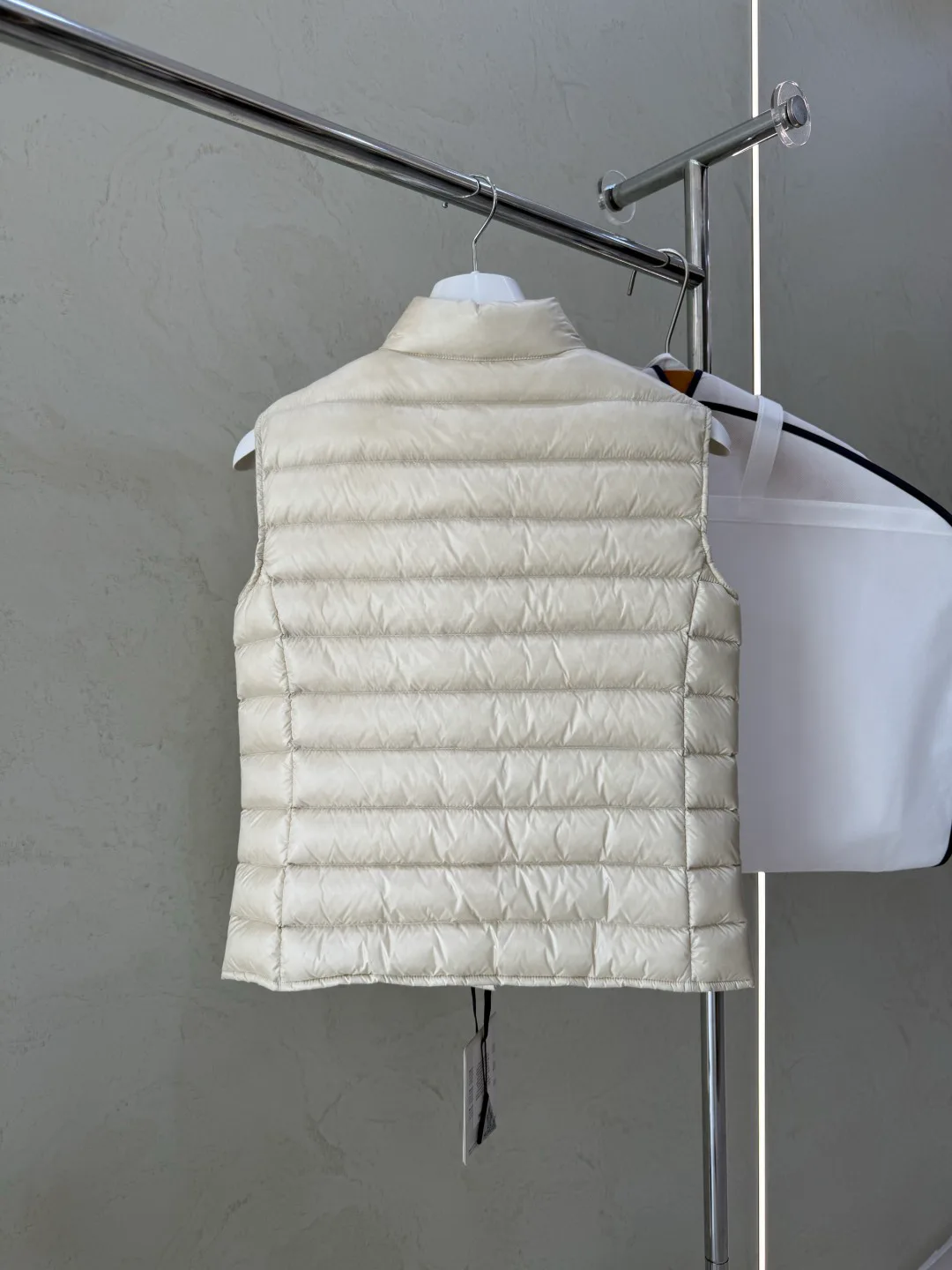 Men's Vests MONCLER 18030019