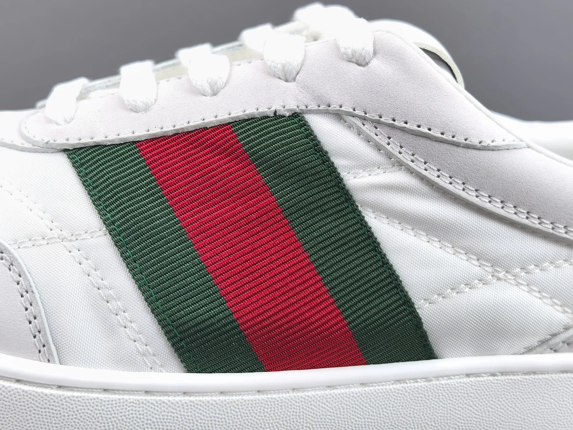 Women's Sneakers GUCCI 18552279