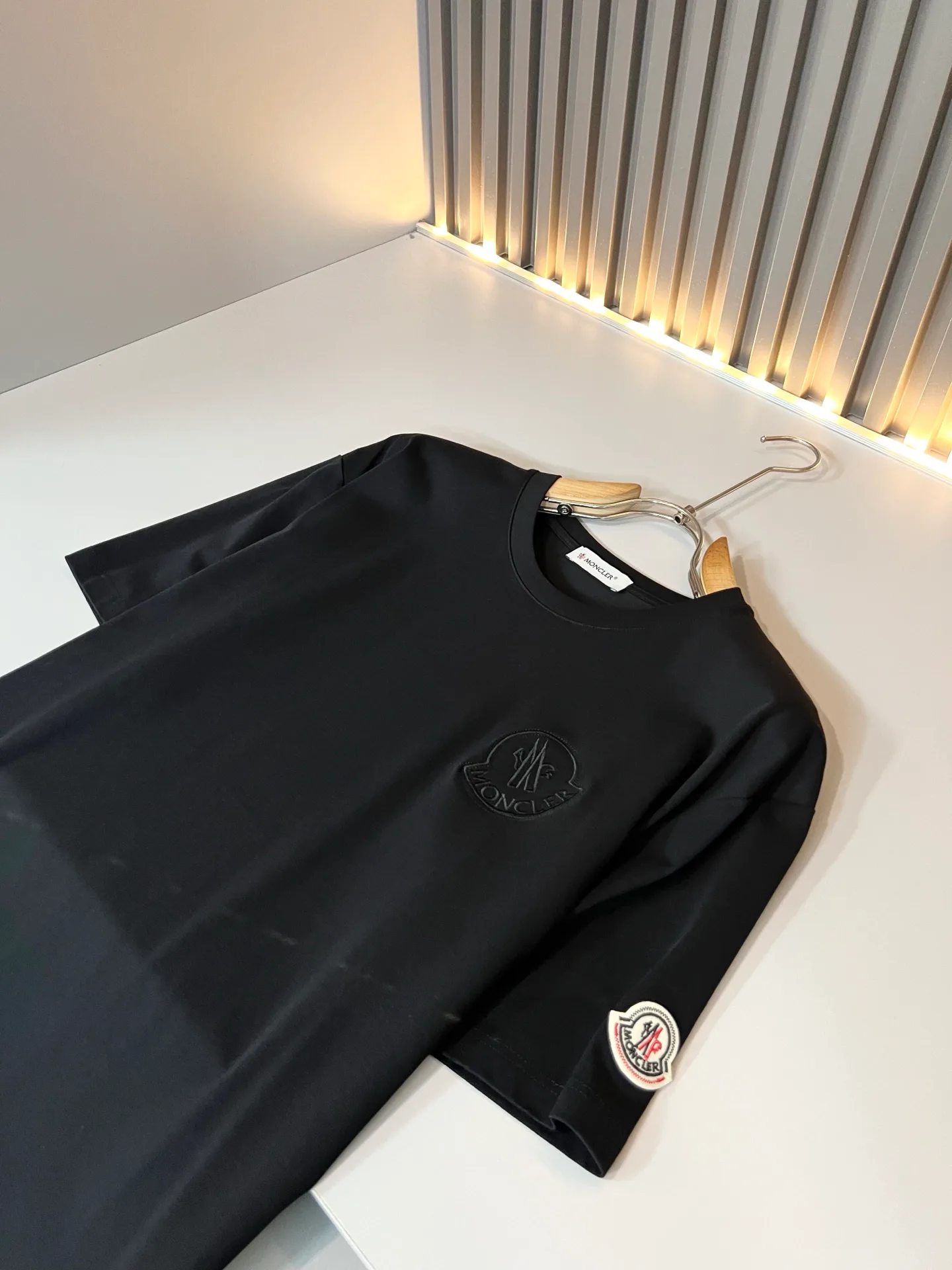 Men's T-Shirts MONCLER 18446418