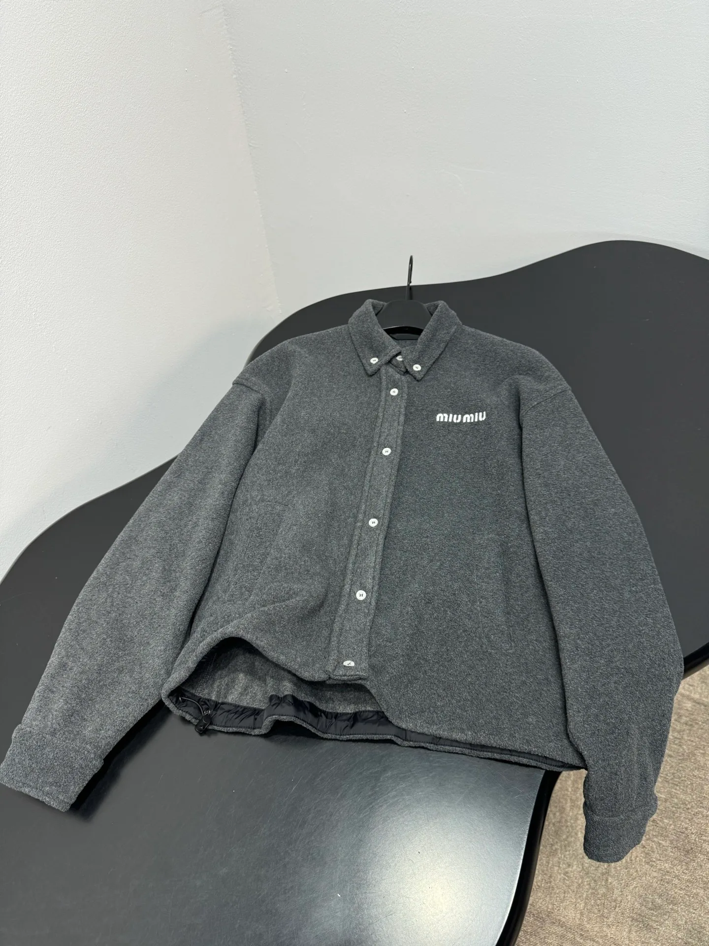 Куртки И Пуховики Женские Miu Miu 18677438