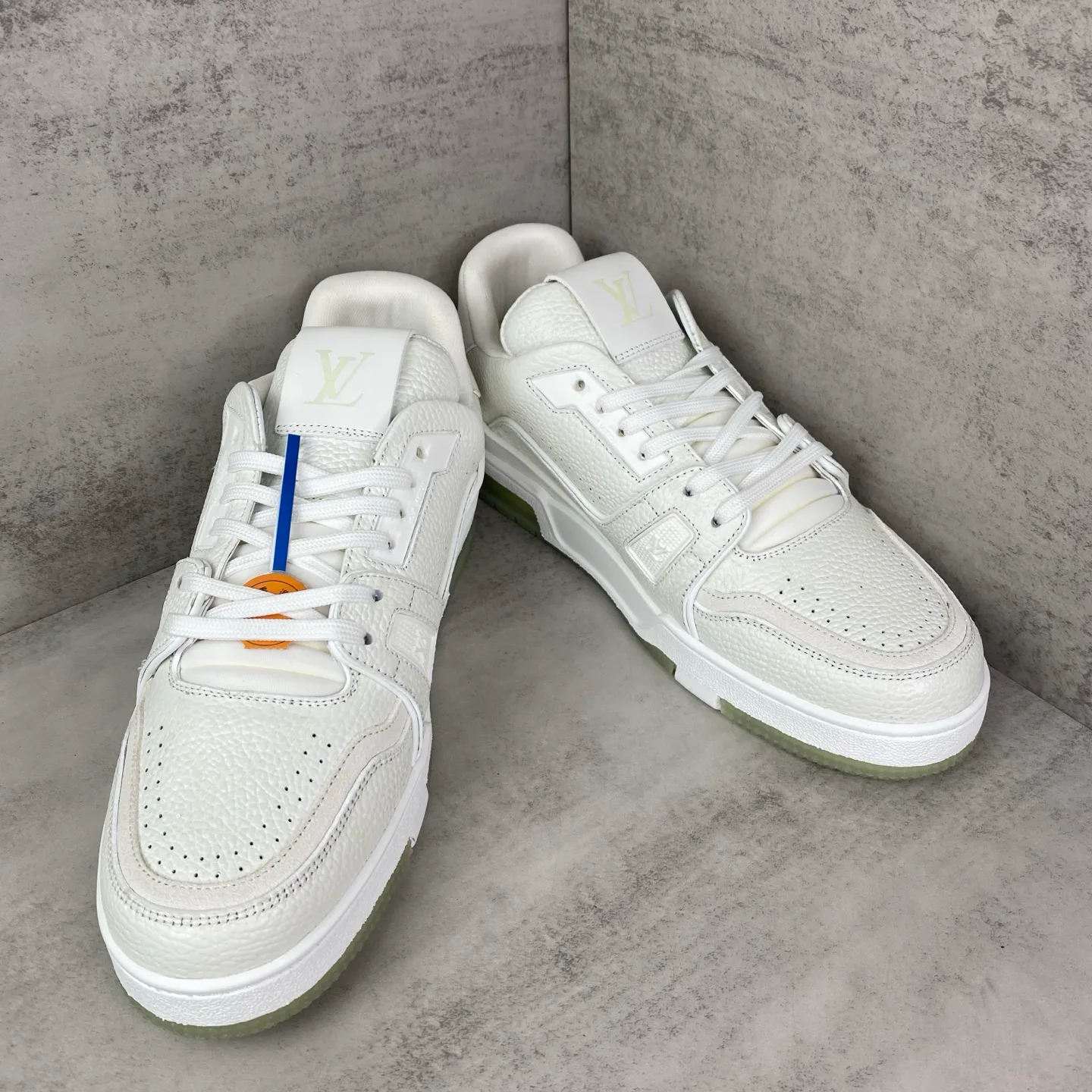 Men's Sneakers LOUIS VUITTON 17818939