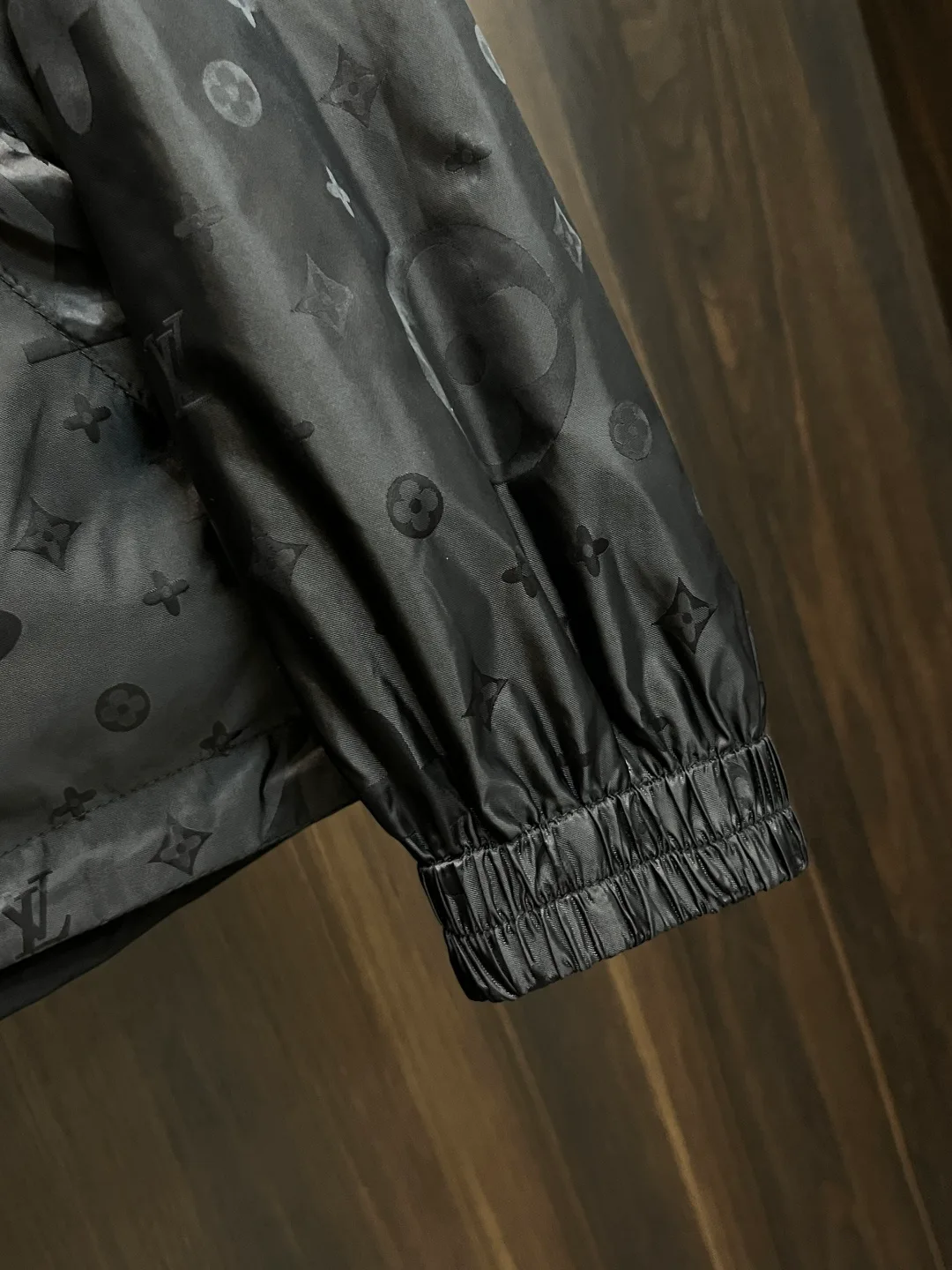 Women's Jackets And Down Jackets LOUIS VUITTON 18416700