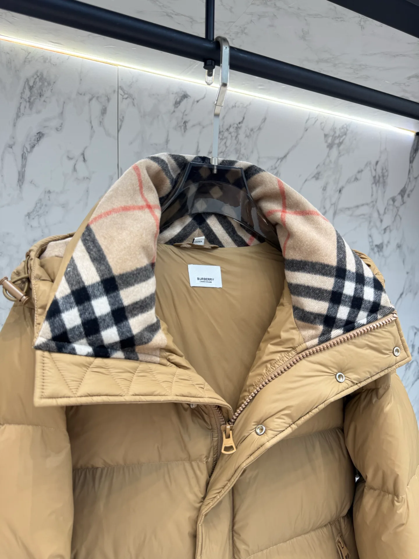 Men's Jackets And Down Jackets BURBERRY 17809010