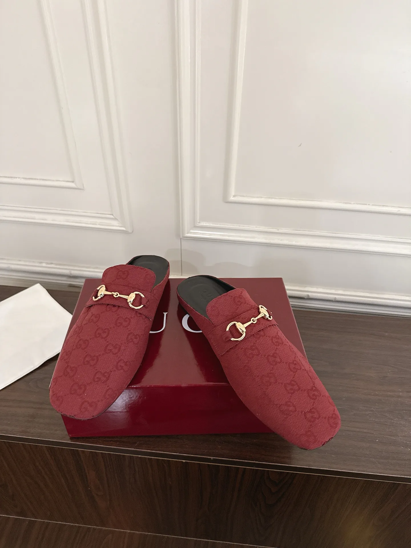 Women's Mules And Clogs GUCCI 17956786