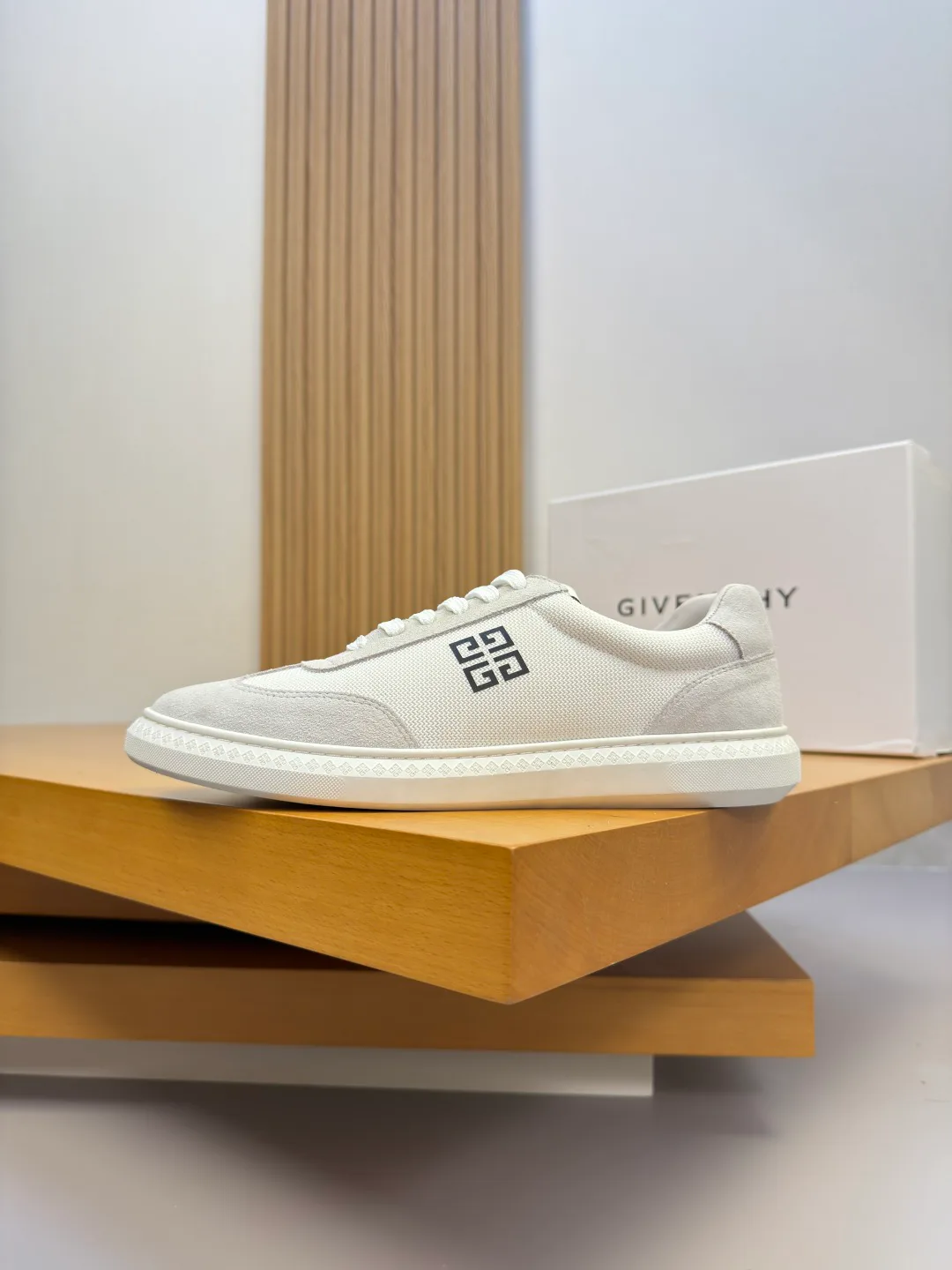 Кроссовки Мужские Givenchy 18580622
