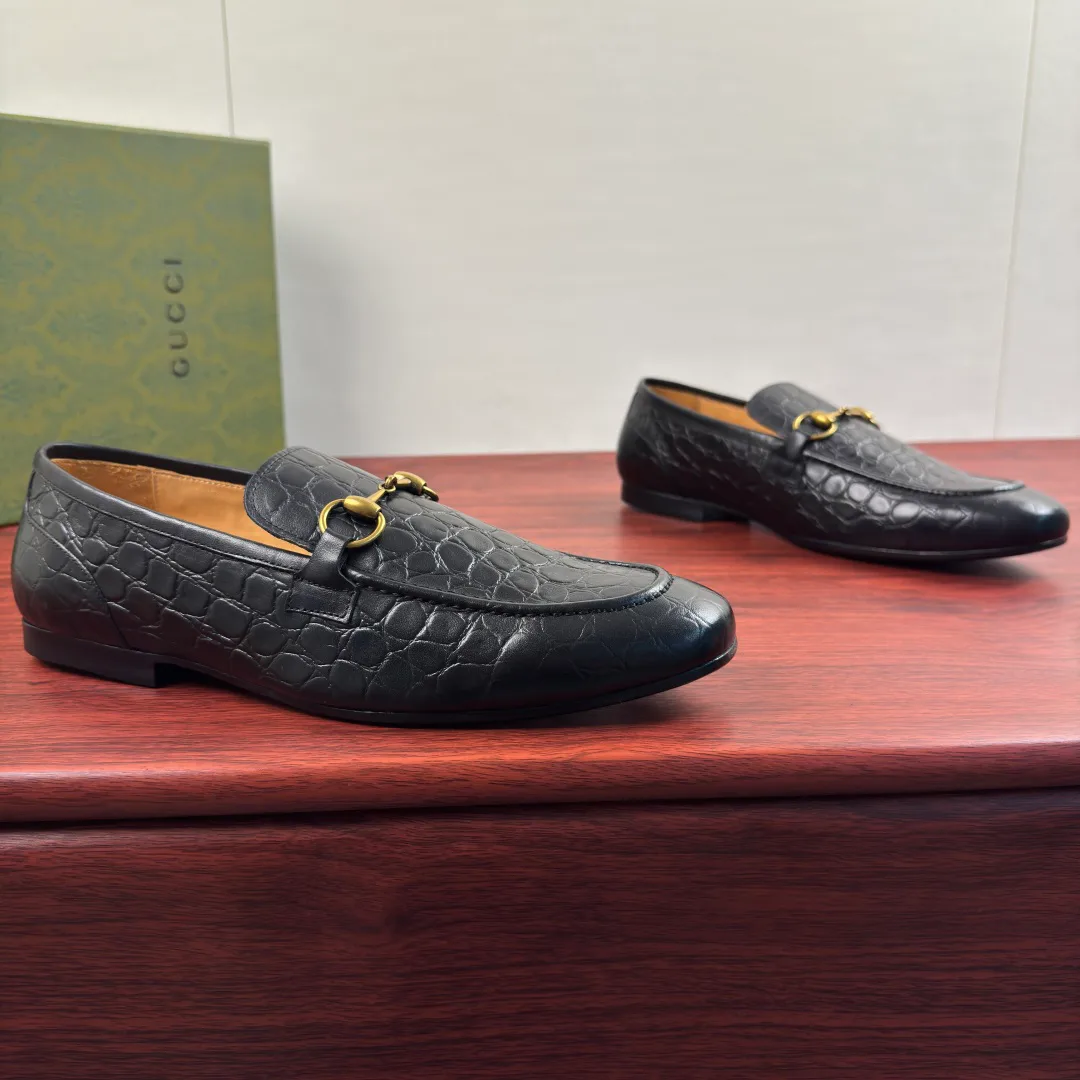 Men's Loafers And Dress Shoes GUCCI 18230801