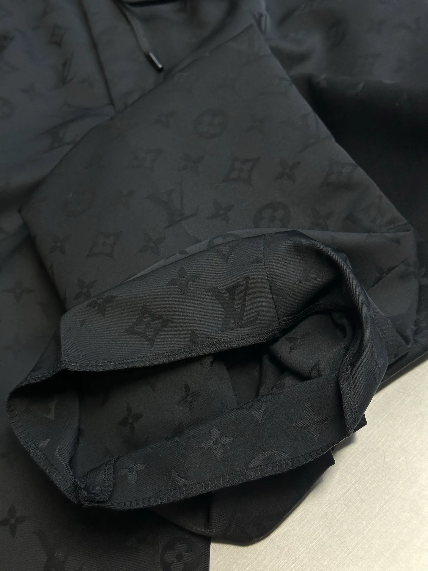 Men's Trousers LOUIS VUITTON 18178869