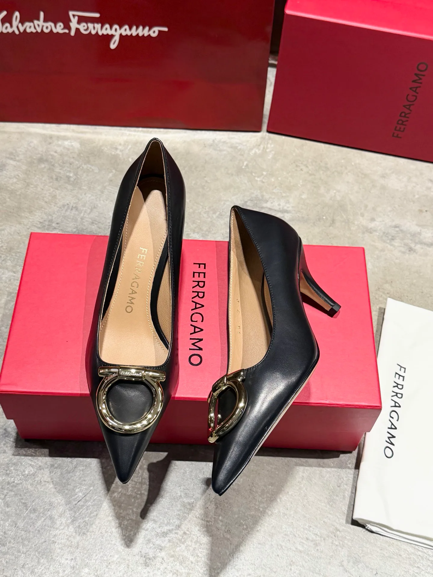 Women's Heels SALVATORE FERRAGAMO 17897967