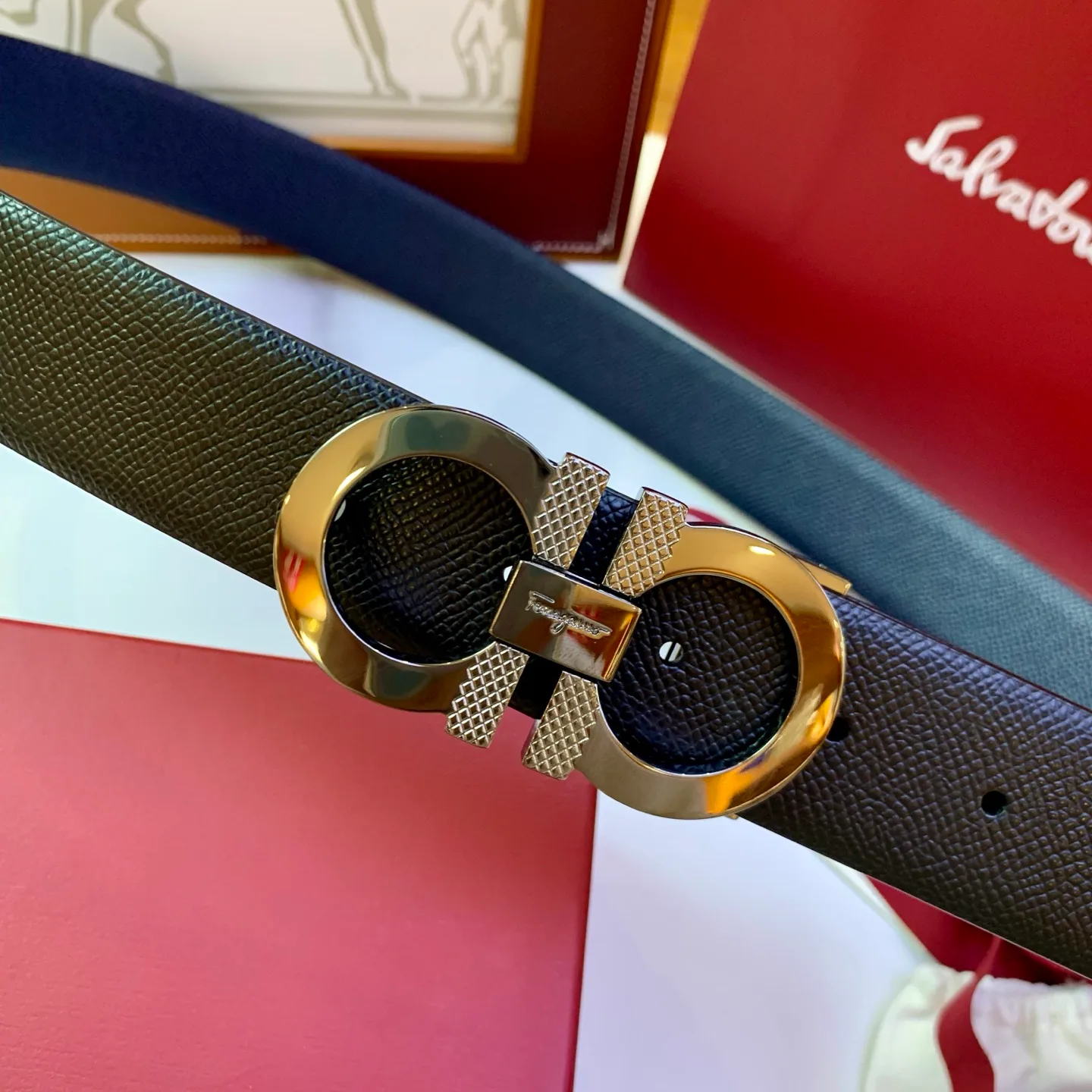 Belts SALVATORE FERRAGAMO 18040266