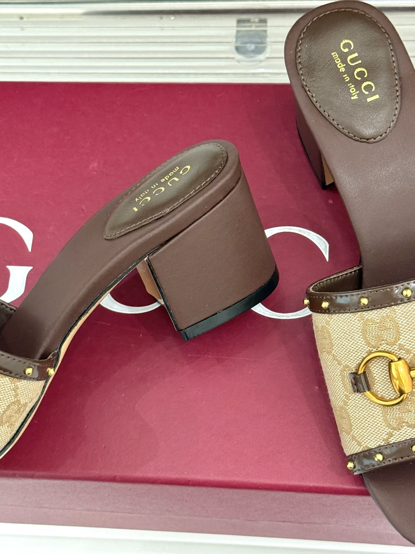 Women's Open-Toe Sandals GUCCI 17795718