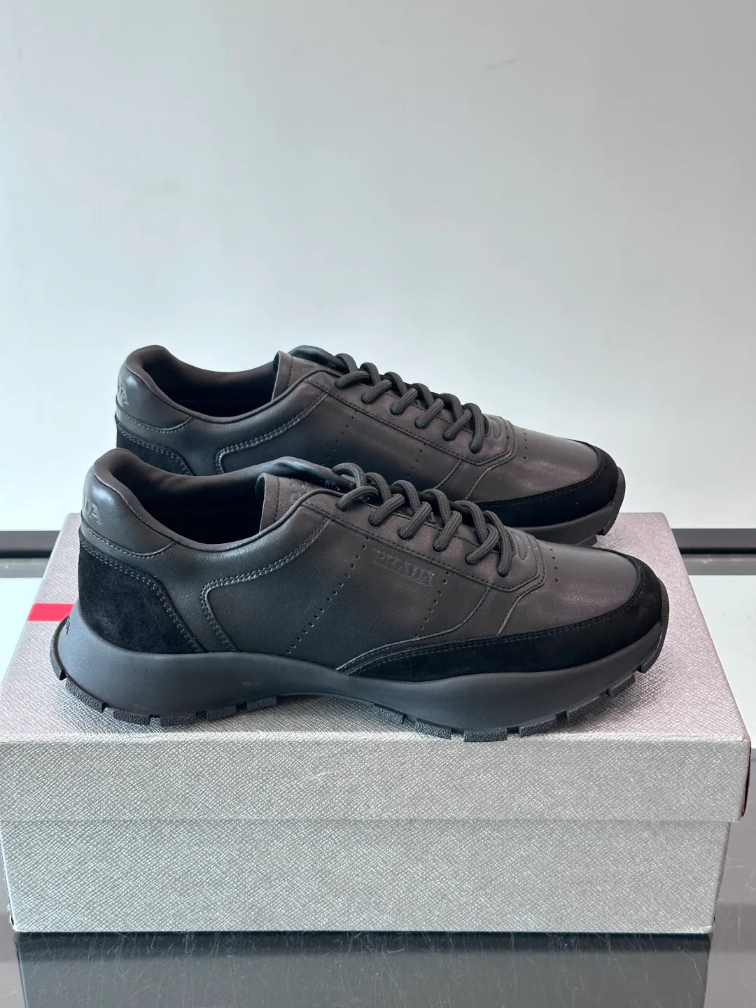 Men's Sneakers PRADA 18449496