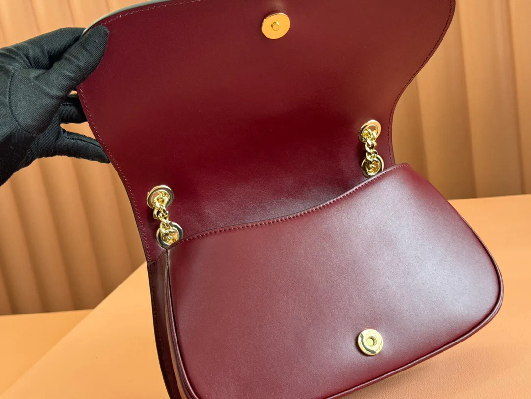 Women's Classic Handbags GUCCI 17449043