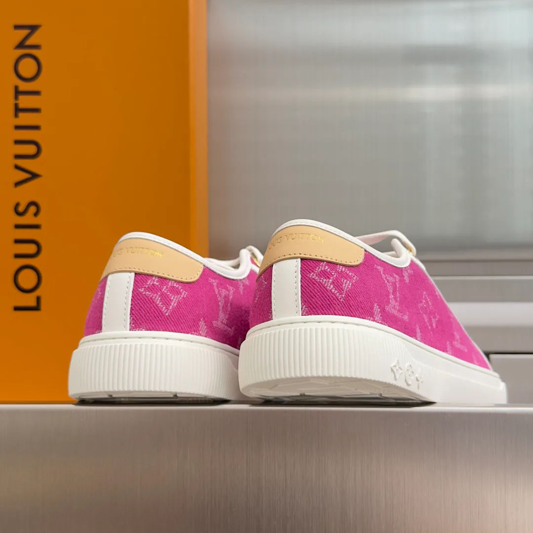 Women's Sneakers LOUIS VUITTON 17950713