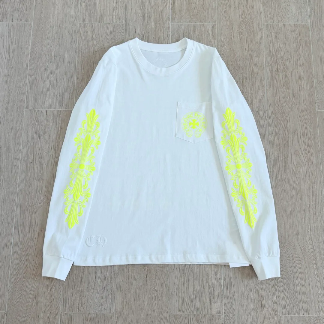 Women's T-Shirts CHROME HEARTS 17953638