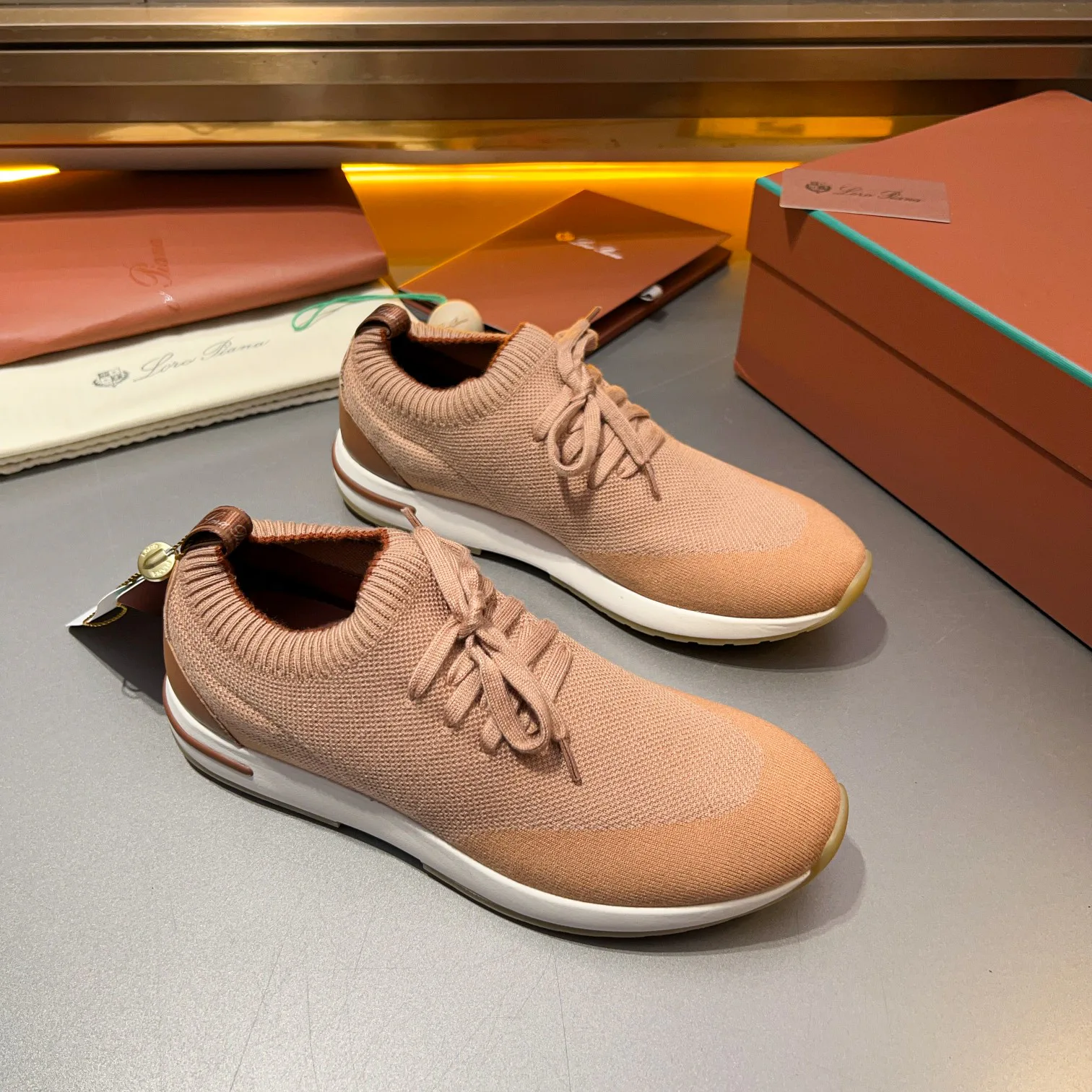 Men's Sneakers LORO PIANA 18250759