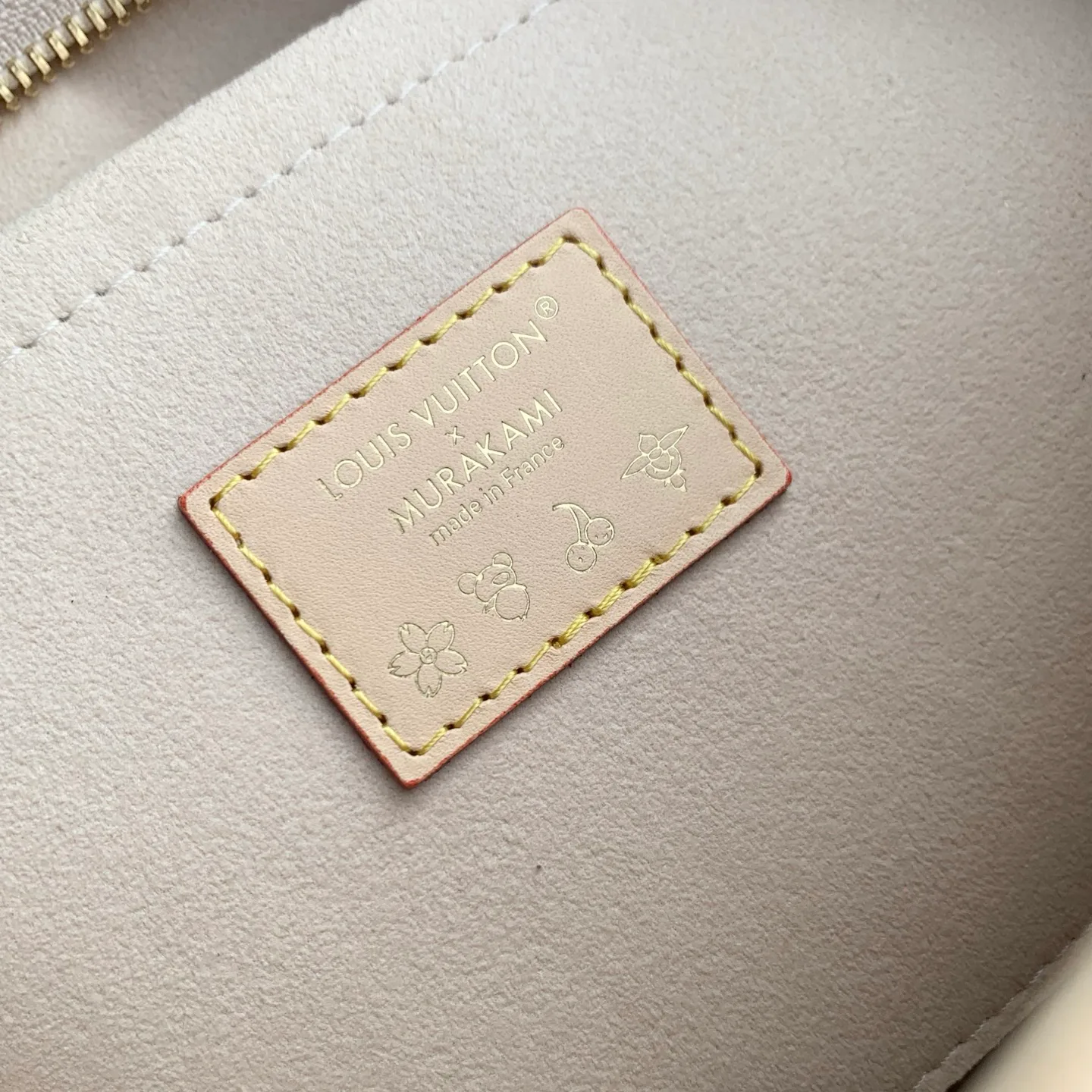 Women's Classic Handbags LOUIS VUITTON 18412576