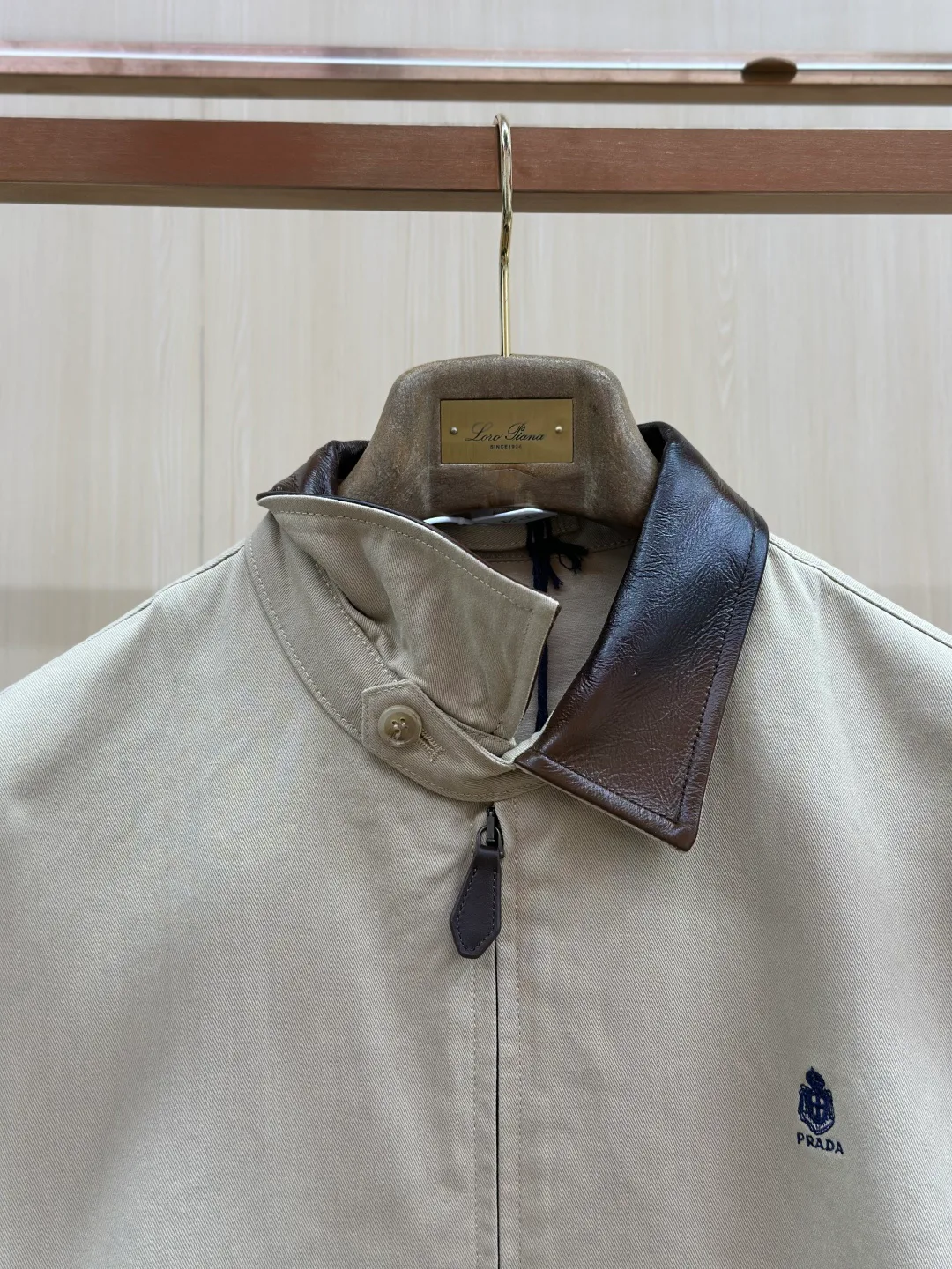 Куртки И Пуховики Мужские Prada 18599303