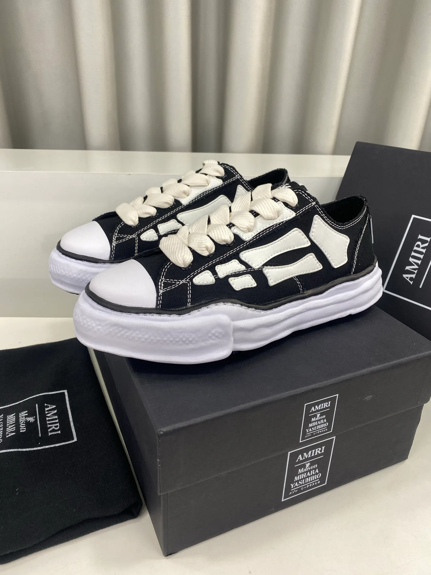Women's Sneakers AMIRI 17835022