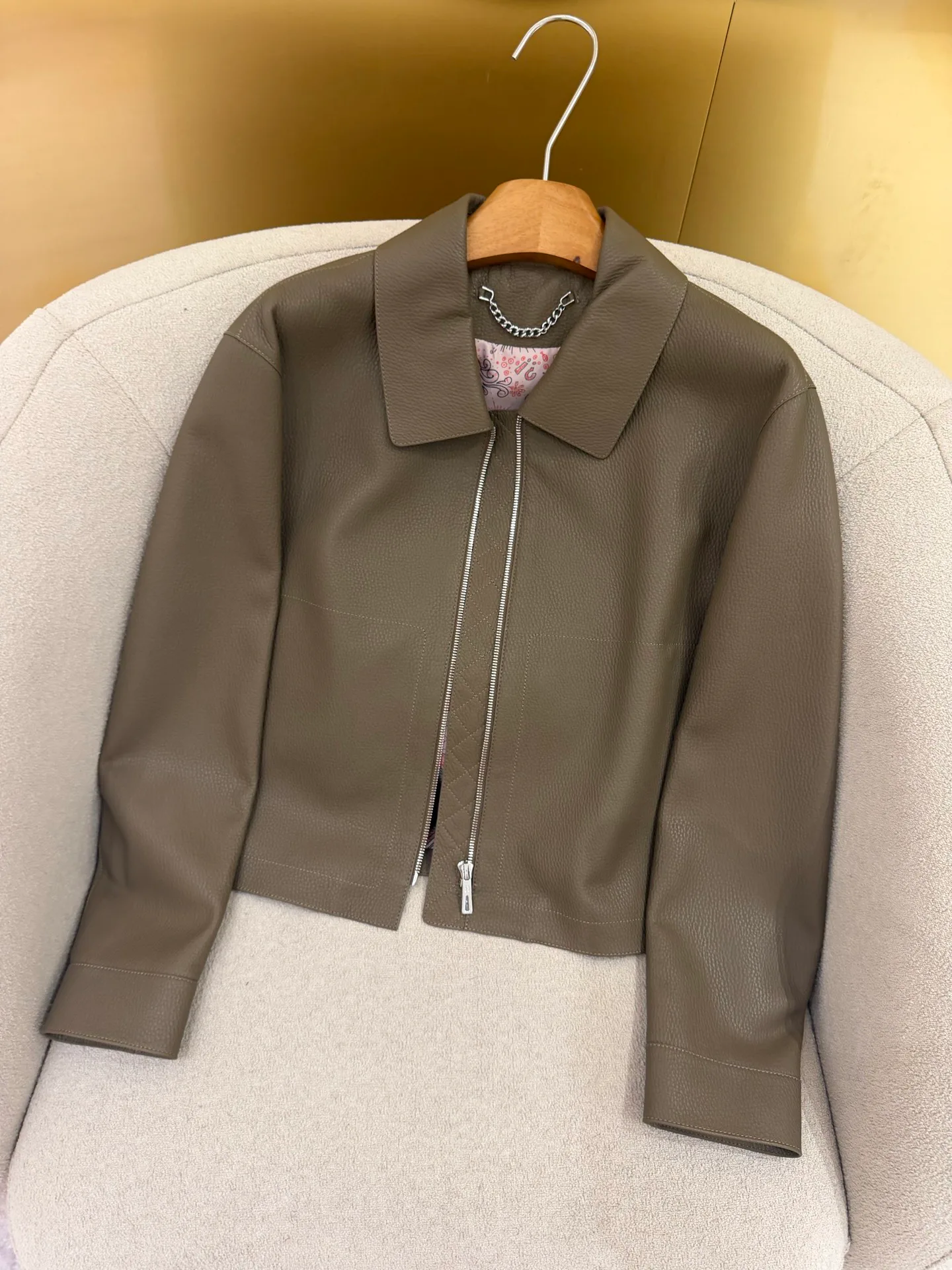 Women's Leather Jackets And Sheepskin Coats HERMES 17802395