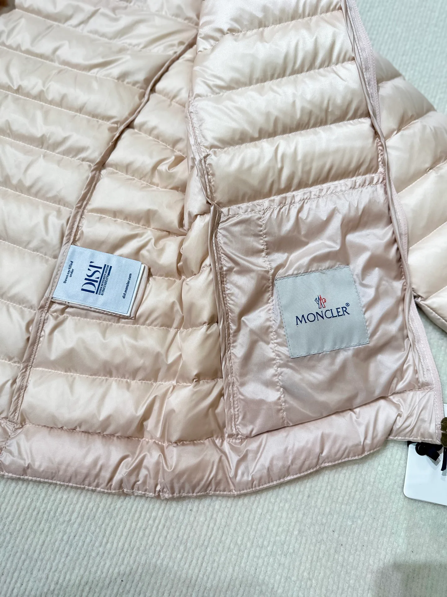 Men's Jackets And Down Jackets MONCLER 18029379