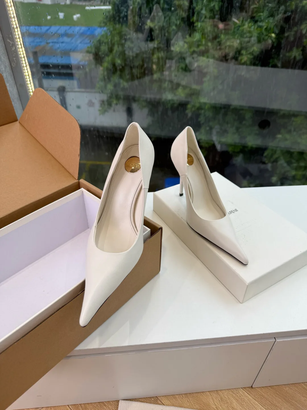 Women's Heels SAINT LAURENT 18104146