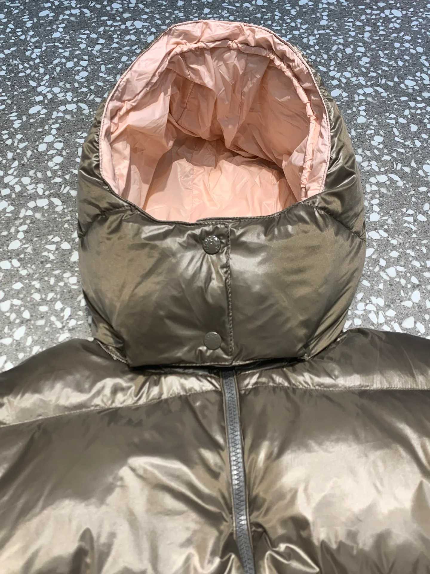 Men's Jackets And Down Jackets MONCLER 18392254