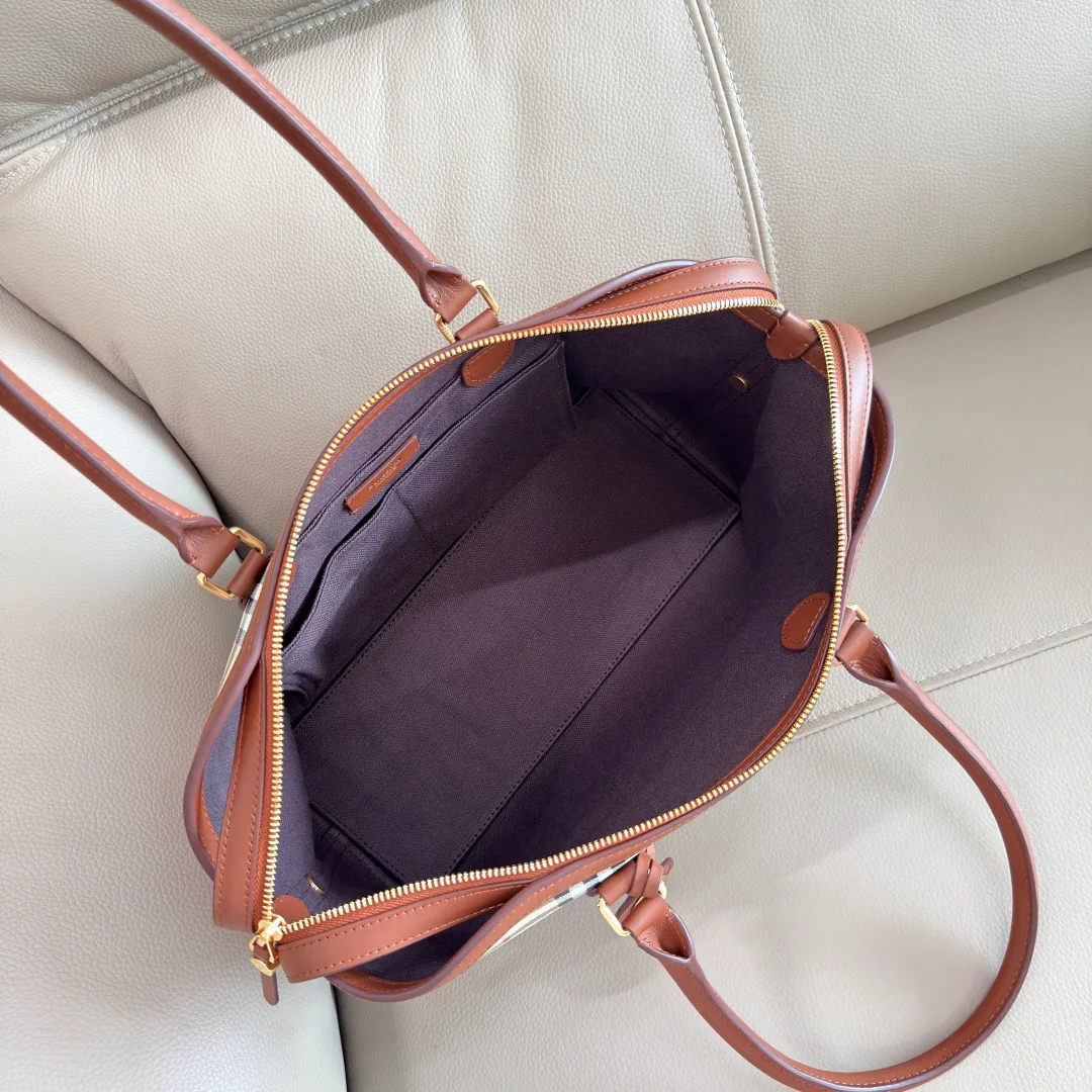 Women's Classic Handbags BURBERRY 17948671