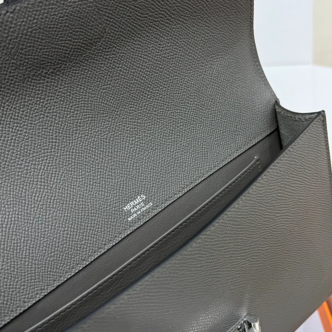 Women's Clutches HERMES 18077356