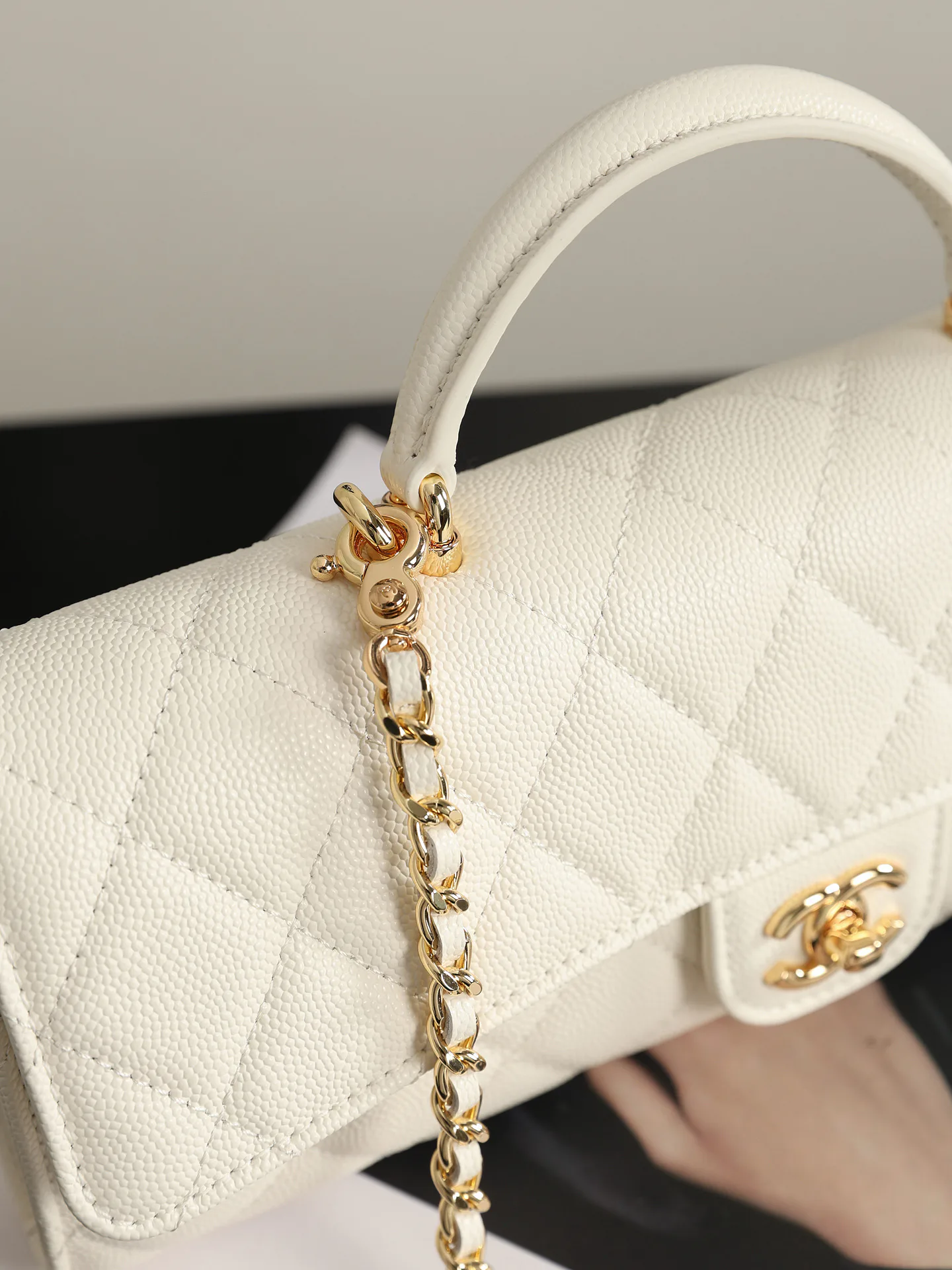 Women's Classic Handbags CHANEL 18000335