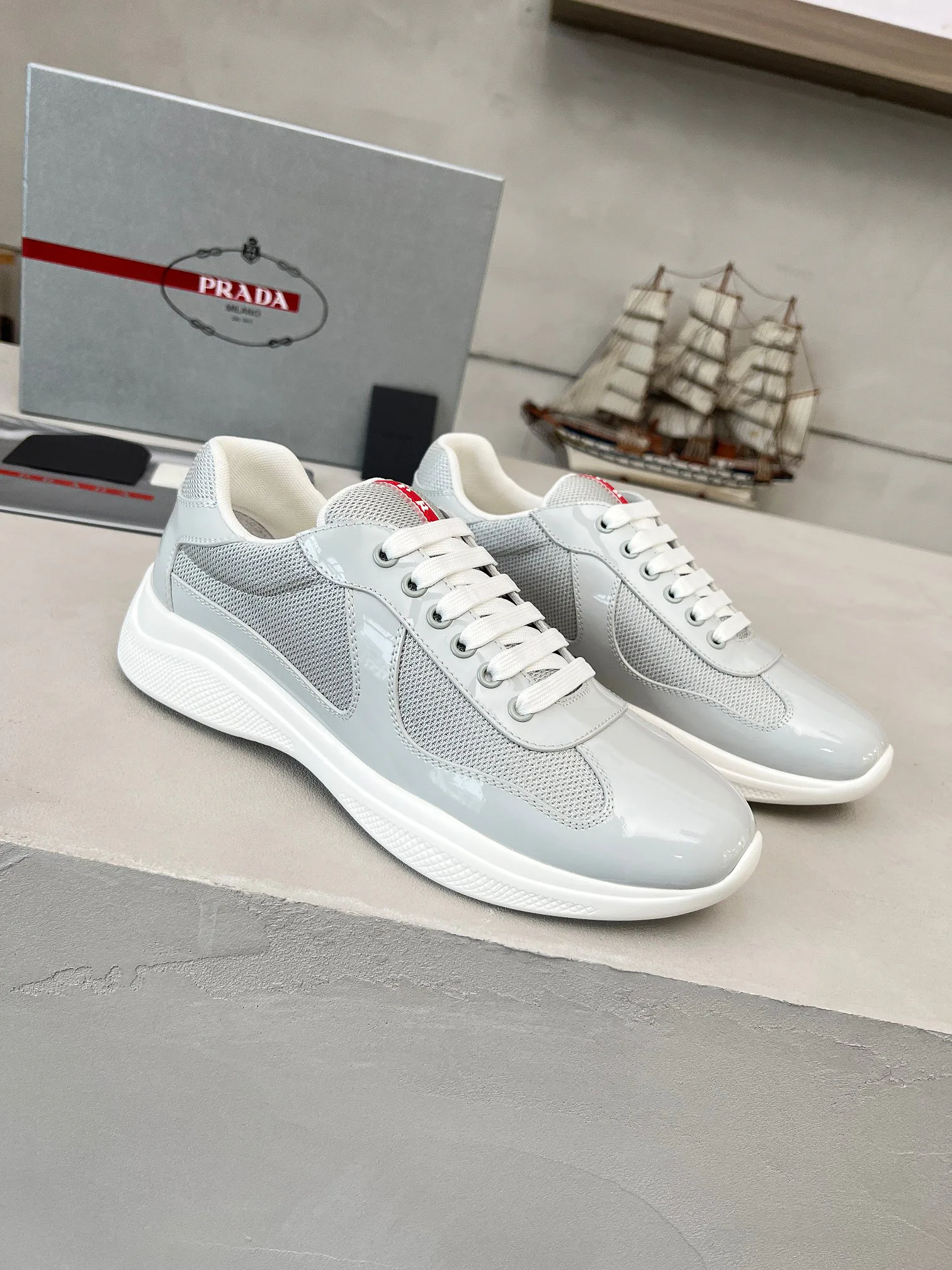 Women's Sneakers PRADA 17704055