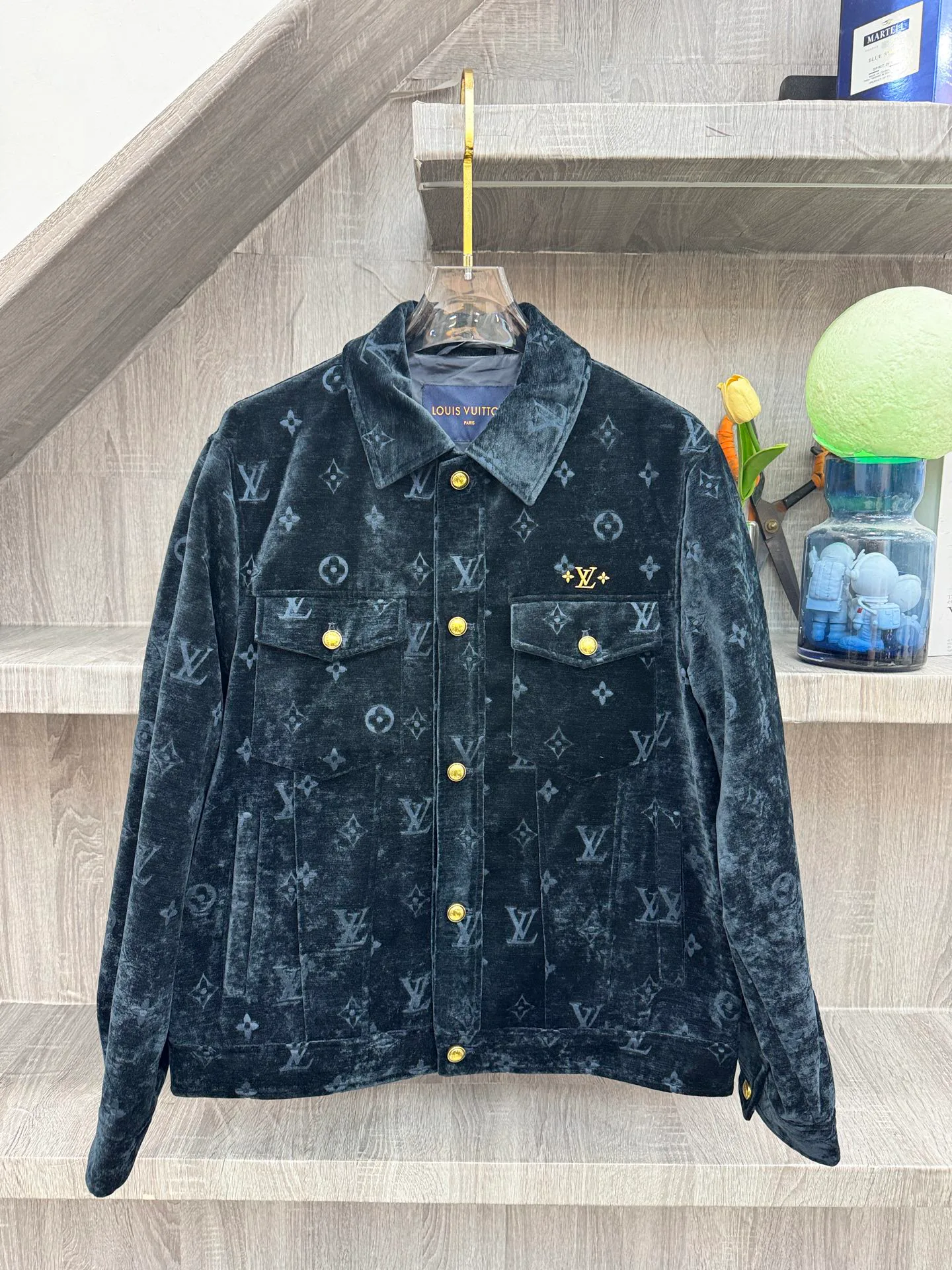 Men's Jackets And Down Jackets LOUIS VUITTON 18140176