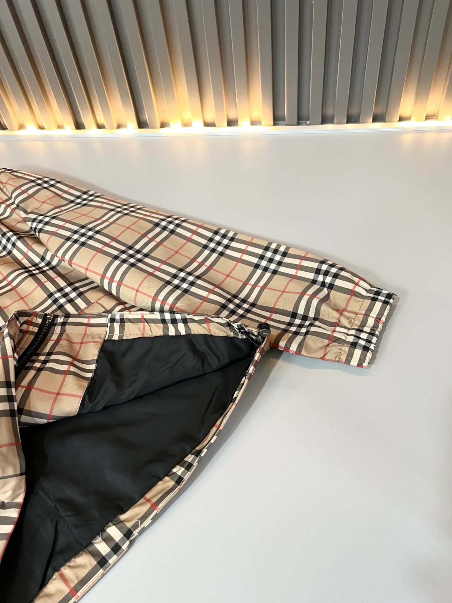 Men's Jackets And Down Jackets BURBERRY 18395725