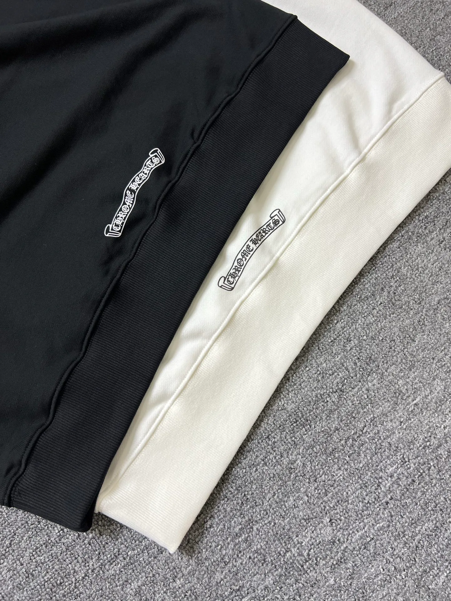 Men's Sweatshirts And Hoodies CHROME HEARTS 17931926