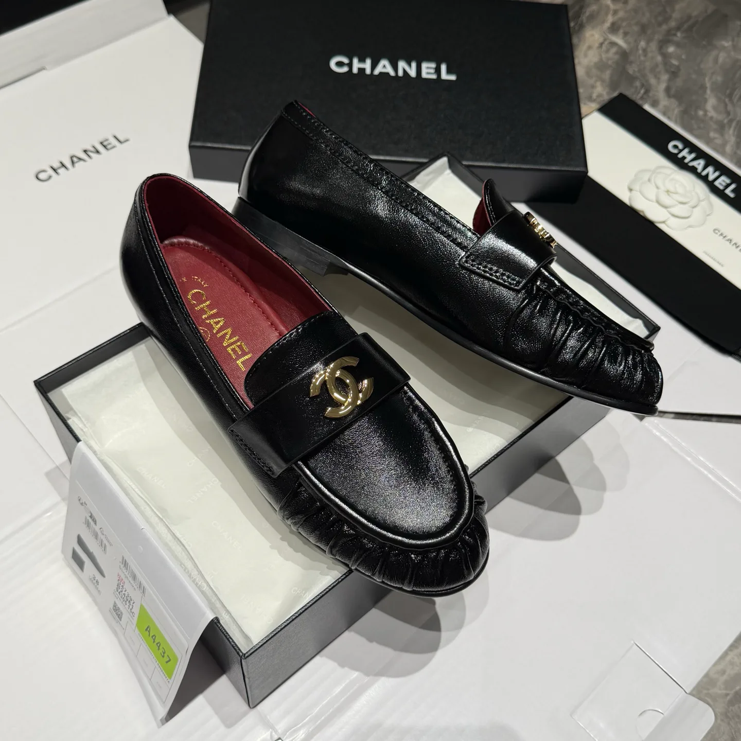 Women's Loafers And Moccasins CHANEL 18121294
