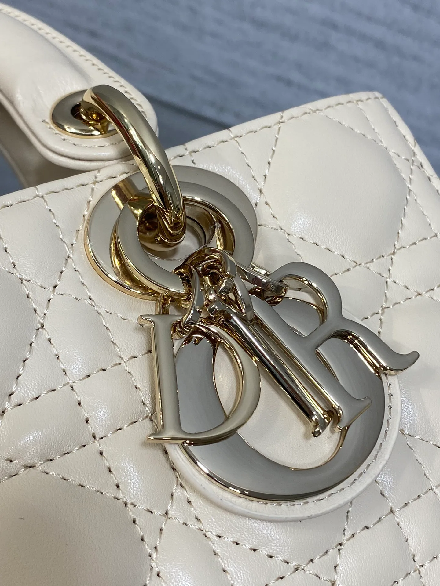 Women's Classic Handbags CHRISTIAN DIOR 17770373