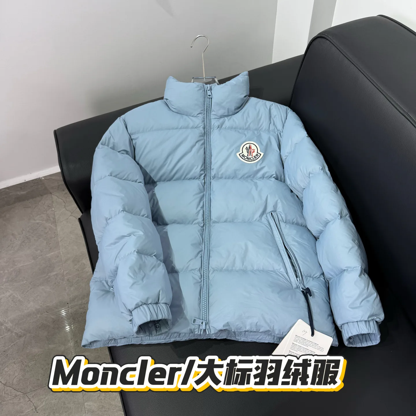 Women's Jackets And Down Jackets MONCLER 18415661