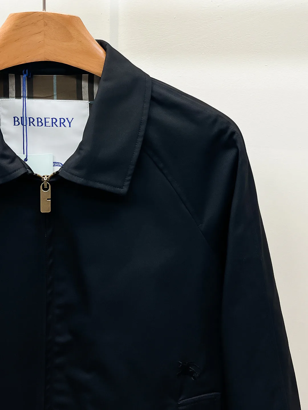 Men's Jackets And Down Jackets BURBERRY 18499075