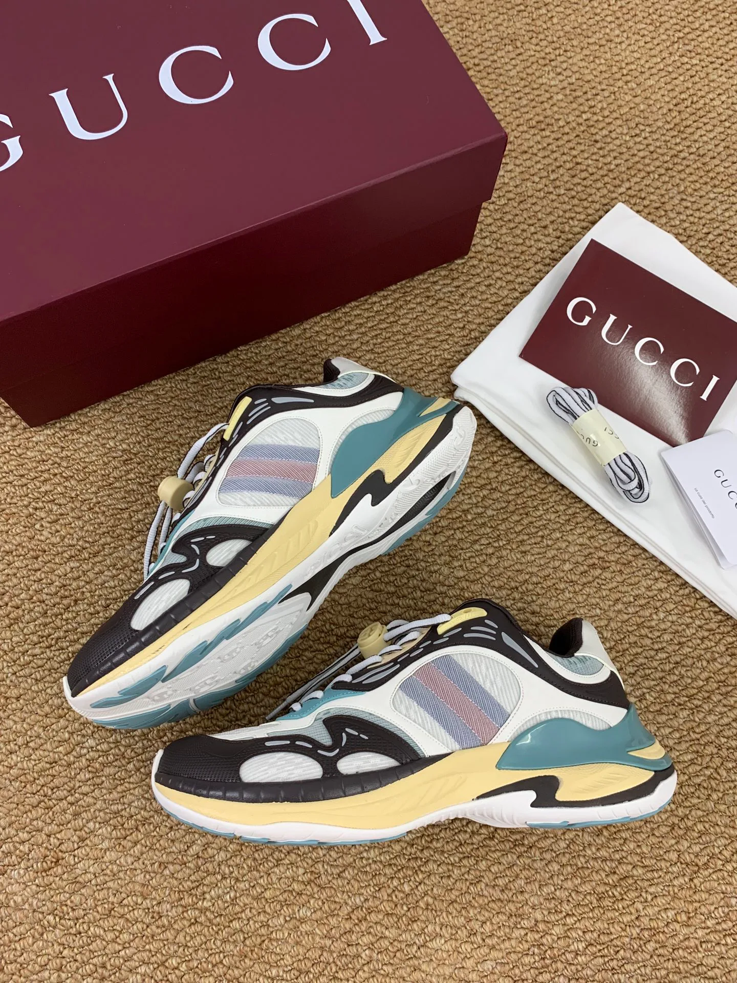 Women's Sneakers GUCCI 17545257