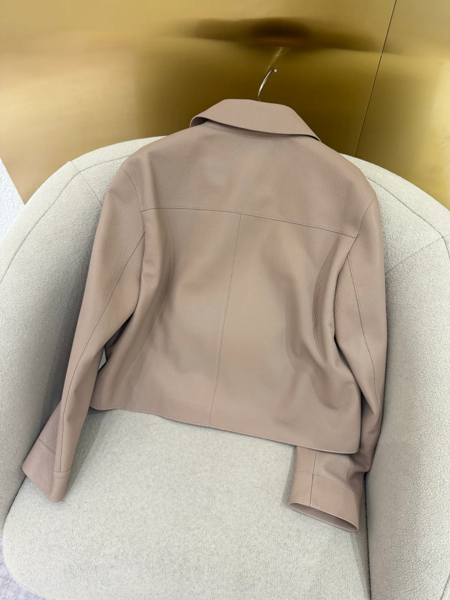 Women's Leather Jackets And Sheepskin Coats HERMES 17802394